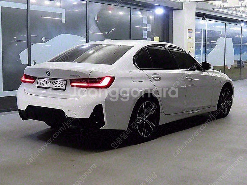 BMW 3시리즈 중고 BMW 중고 BMW 3시리즈 중고차 할부가능 흰색 2023년식 14,776km 320i M 스...--4